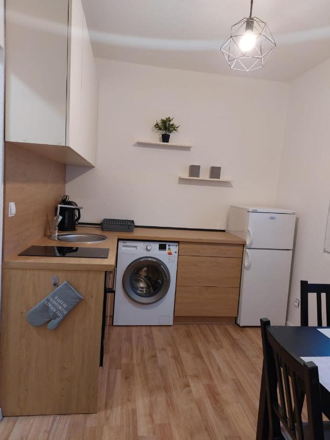 Utulny Apartman V Centre Bb Банська Бистриця Екстер'єр фото